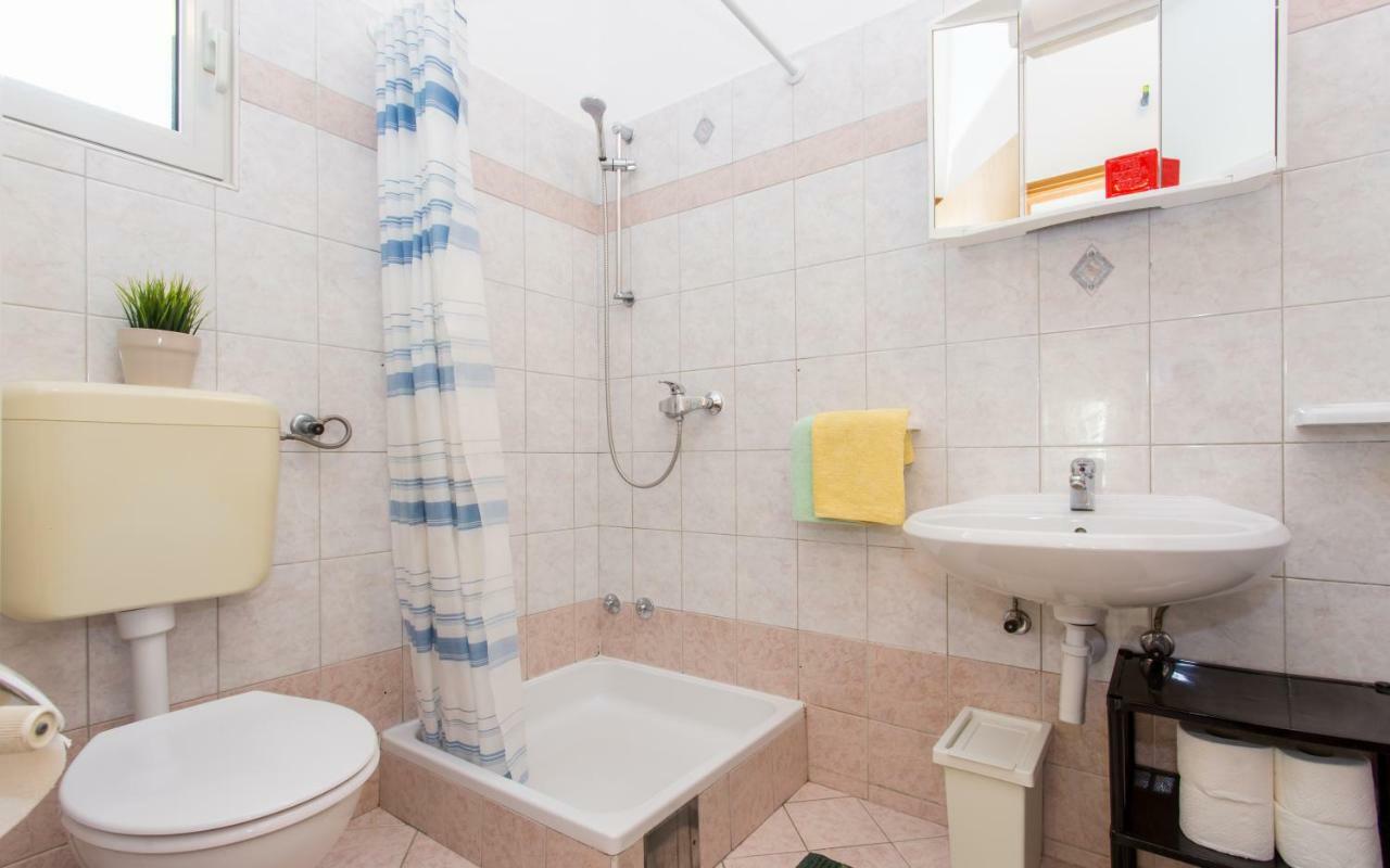 Apartments Luka 2 Baška Екстериор снимка